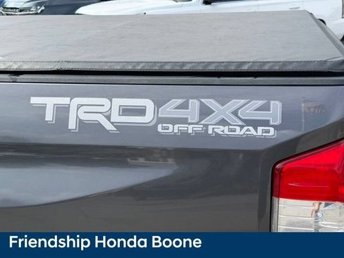 Used 2017 Toyota Tundra Limited w/ Limited Premium Package AWD/4WD image 14