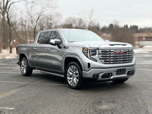 Used 2024 GMC Sierra 1500 Denali w/ Denali Reserve Package image 9