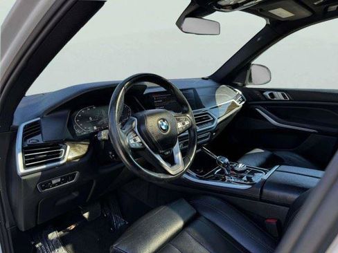 Used 2020 BMW X5 xDrive50i w/ Premium Package AWD/4WD image 22