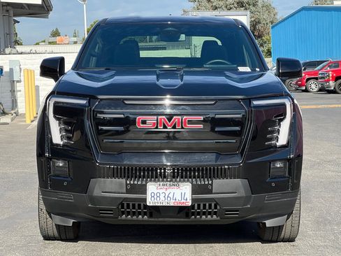 Used 2026 GMC Sierra EV Elevation w/ LPO, Elevation Dark Package AWD/4WD image 11