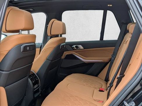 Used 2026 BMW X5 xDrive50e image 17