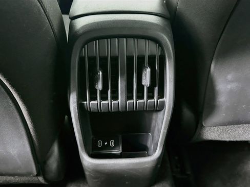 Used 2025 Hyundai Kona SEL FWD image 28