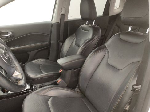 Used 2019 Jeep Compass Limited AWD/4WD image 17