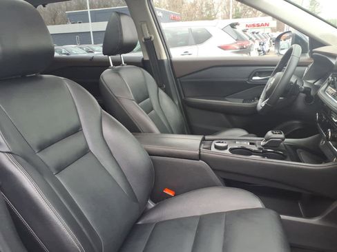Certified 2022 Nissan Rogue SL w/ SL Premium Package AWD/4WD image 25