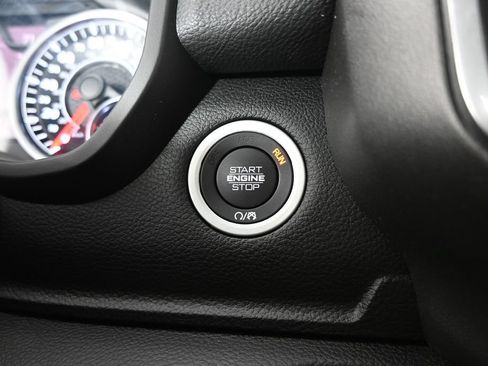 Used 2020 RAM 1500 Laramie AWD/4WD image 33