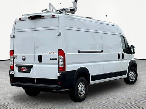 Used 2024 RAM ProMaster 2500 FWD image 6