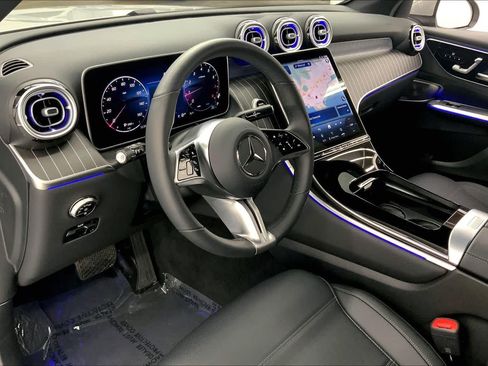Used 2026 Mercedes-Benz GLC 300 image 20