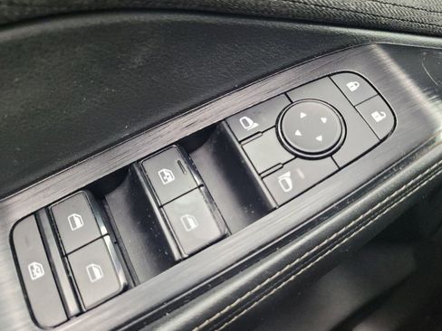 Used 2022 Nissan Rogue SV FWD image 27