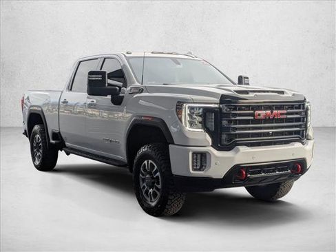 Used 2023 GMC Sierra 2500 AT4 w/ AT4 Preferred Package image 3