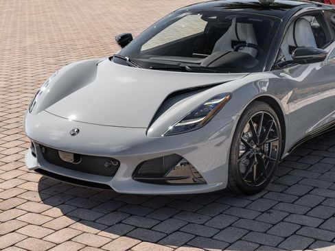 New 2026 Lotus Emira SE image 5