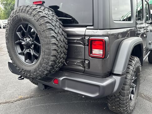 New 2025 Jeep Wrangler Willys AWD/4WD image 19