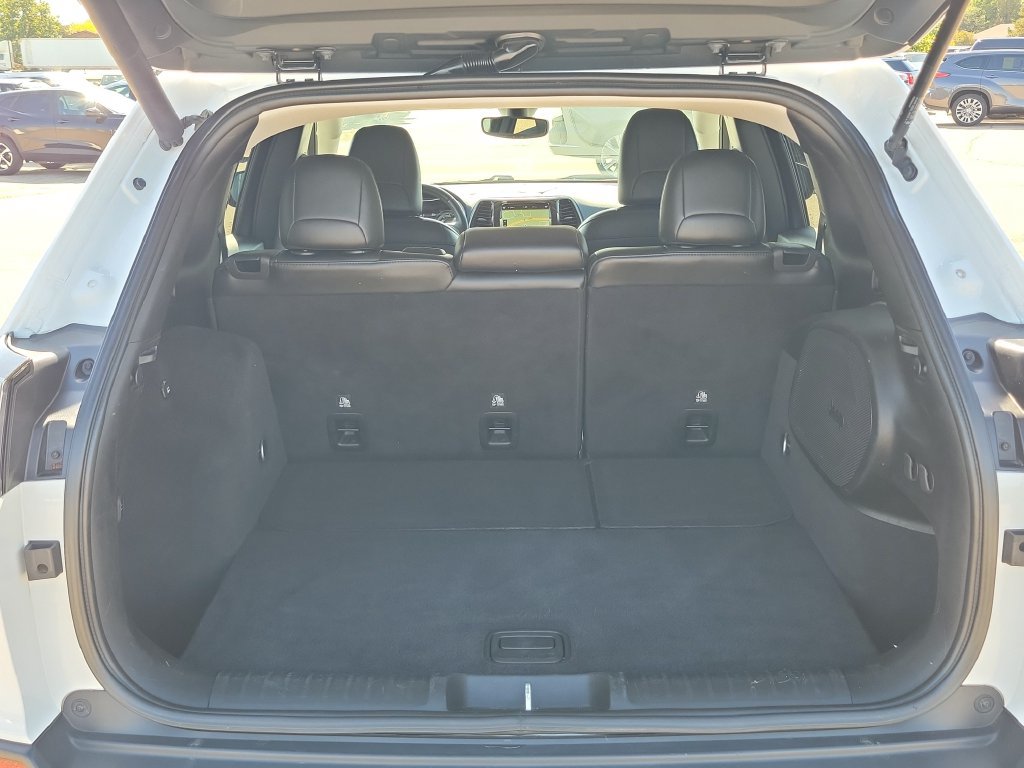 Used 2019 Jeep Cherokee Limited w/ Luxury Group AWD/4WD image 35