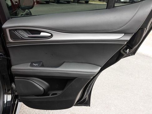 Used 2024 Alfa Romeo Stelvio Veloce image 58