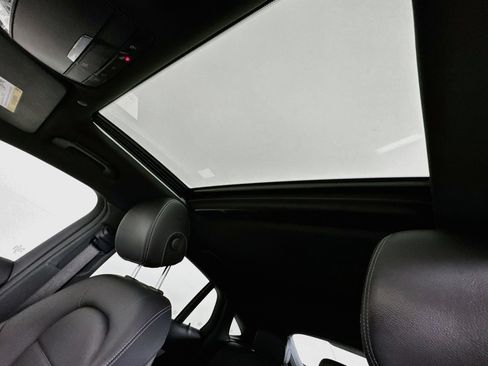 Used 2023 Mercedes-Benz GLC 300 4MATIC Coupe image 23