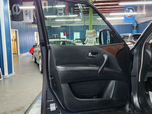 Used 2018 Nissan Armada SV w/ Driver Package image 6