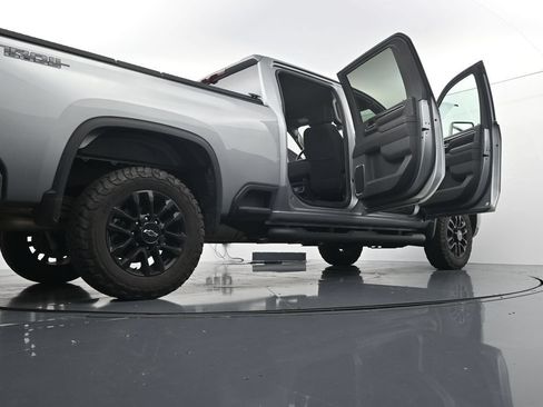 Used 2025 Chevrolet Silverado 2500 LT w/ Trail Boss Package AWD/4WD image 29