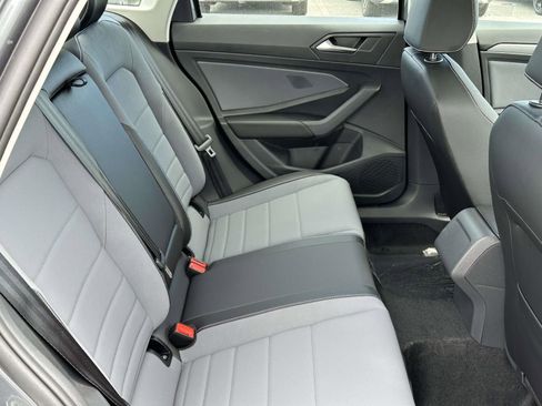 New 2026 Volkswagen Jetta SE FWD image 15