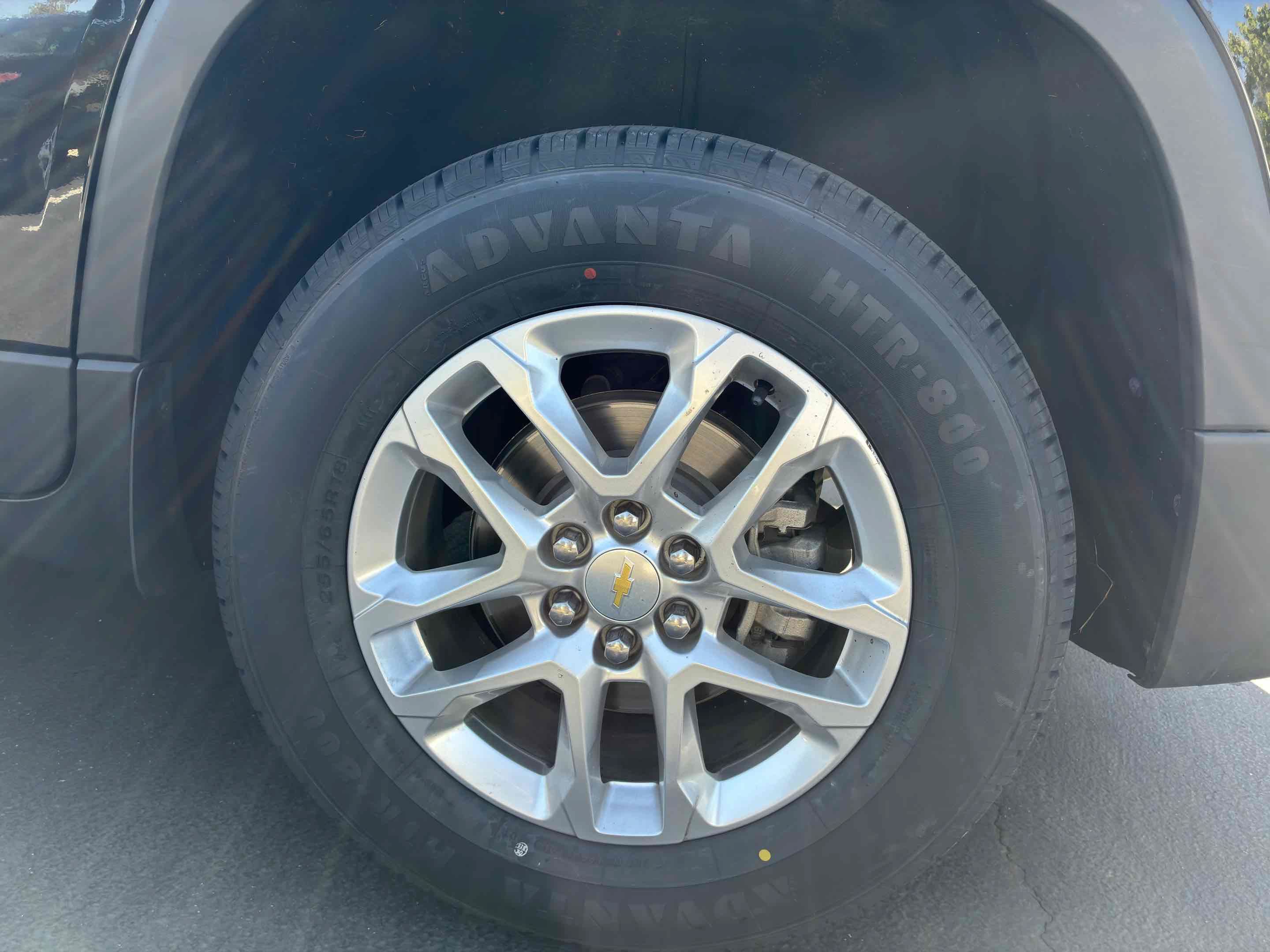 Used 2020 Chevrolet Traverse LT FWD image 14