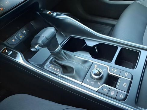 Used 2025 Kia Sorento S image 28