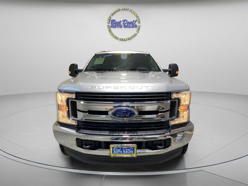 Used 2017 Ford F350 XLT image 7