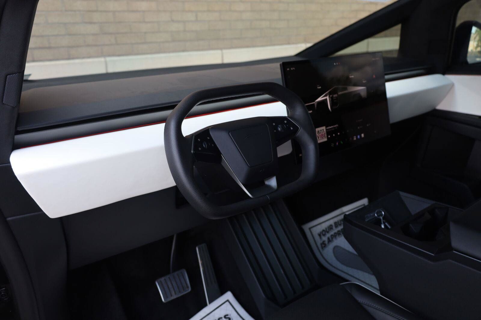 Used 2024 Tesla Cybertruck AWD Crew Cab image 16