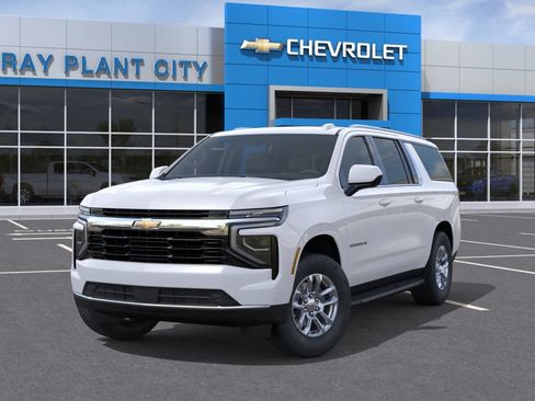 New 2026 Chevrolet Suburban LS RWD image 6