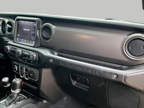 Used 2023 Jeep Wrangler Unlimited w/ 8.4" Radio Group AWD/4WD image 17
