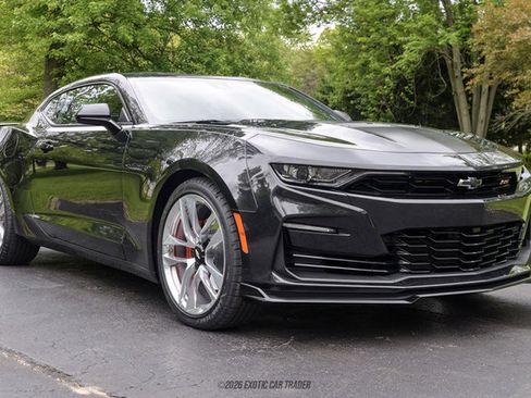 Used 2024 Chevrolet Camaro SS RWD image 12