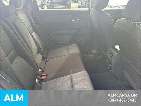 Used 2025 Nissan Rogue SV FWD image 18