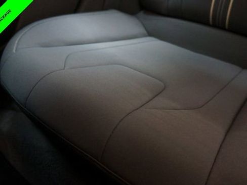 Used 2023 Hyundai Elantra SEL w/ Convenience Package image 55