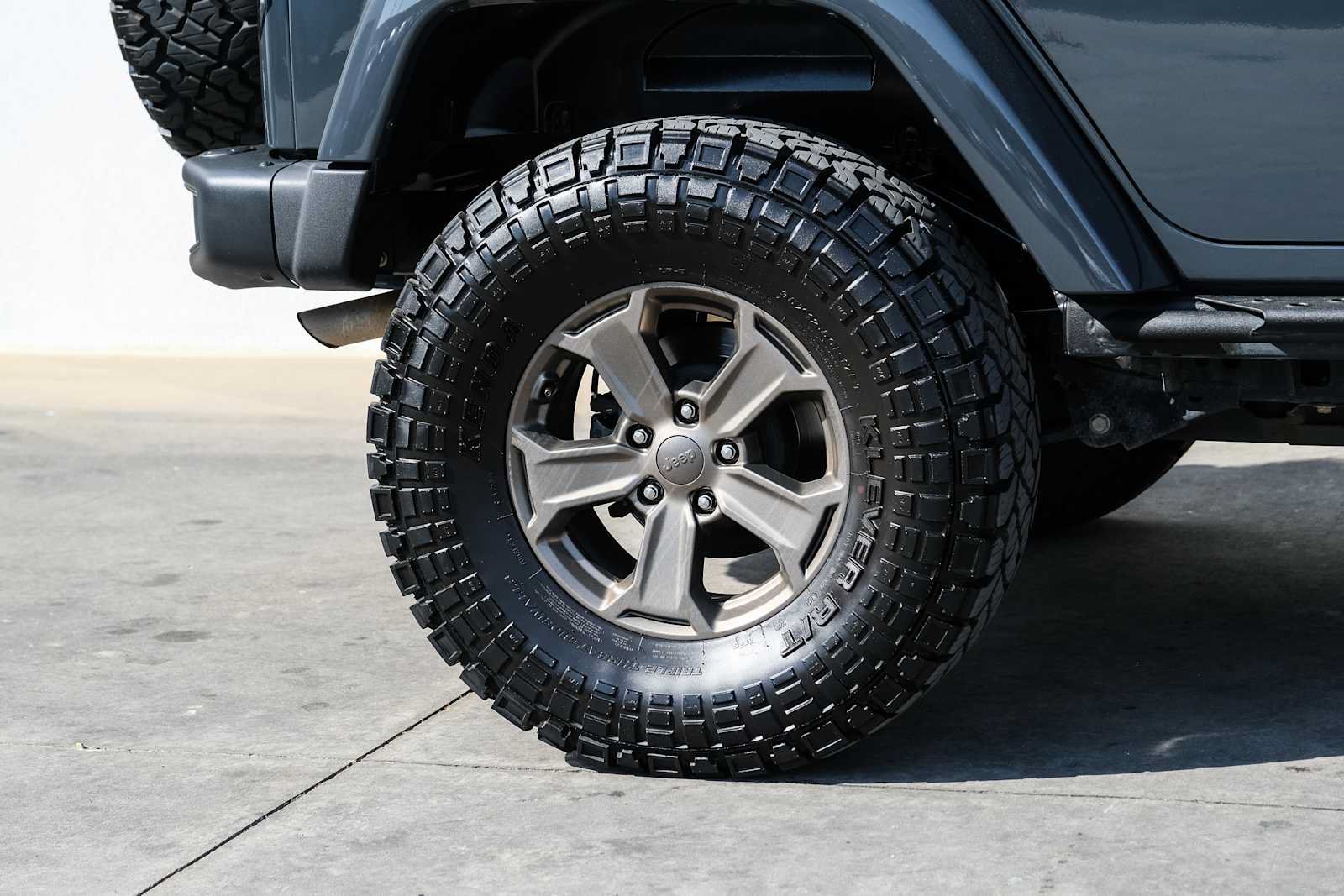 Used 2018 Jeep Wrangler Unlimited Sport AWD/4WD image 7
