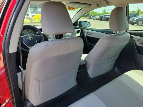 Used 2016 Toyota Corolla LE FWD image 13