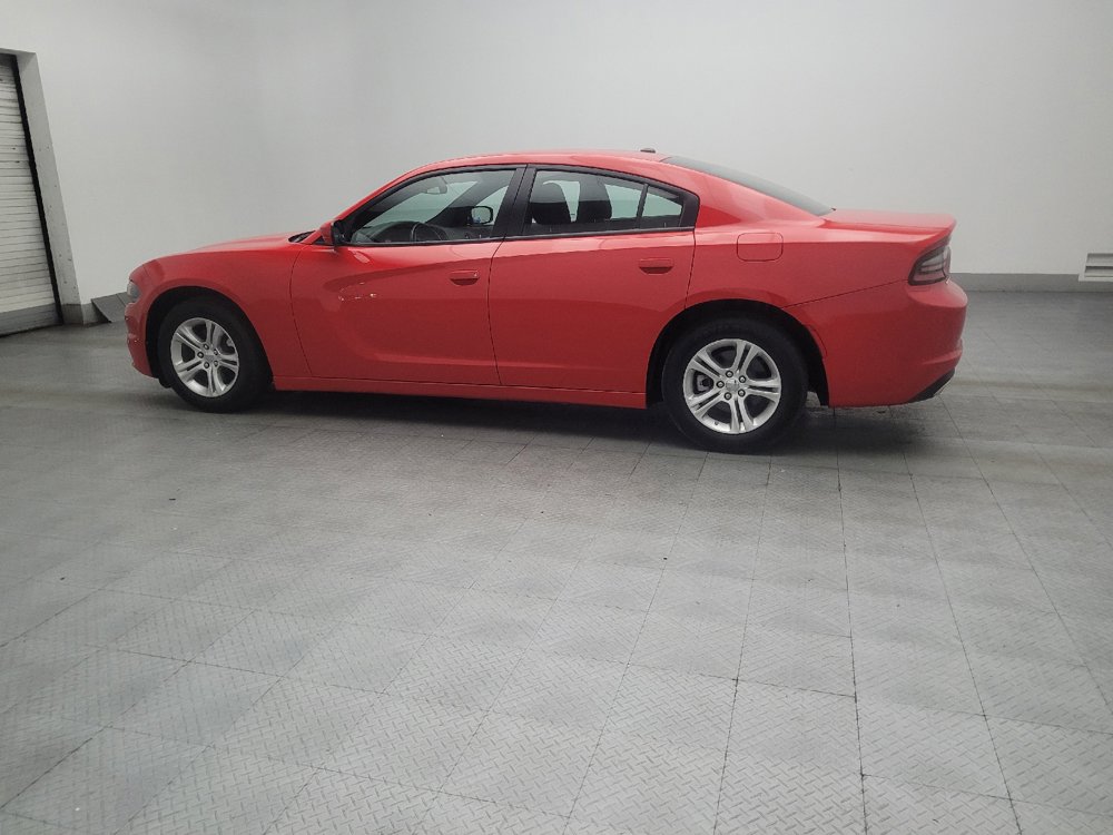Used 2022 Dodge Charger SXT RWD image 2
