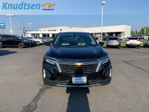Used 2022 Chevrolet Equinox LT AWD/4WD image 2