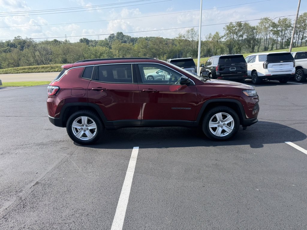 Used 2022 Jeep Compass Latitude AWD/4WD image 7