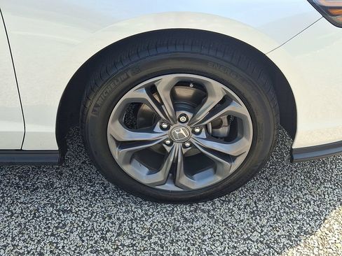 Used 2024 Honda Accord EX image 8