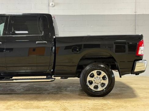 Used 2024 RAM 2500 Big Horn w/ Bed Utility Group image 17
