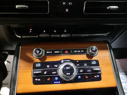 Used 2020 Lincoln Aviator Reserve w/ Equipment Group 202A AWD/4WD image 29