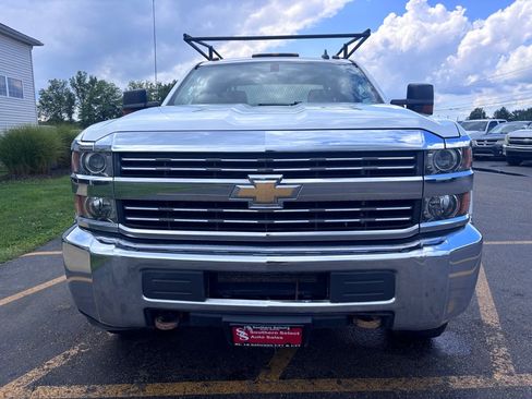 Used 2017 Chevrolet Silverado 2500 W/T w/ WT Convenience Package AWD/4WD image 3