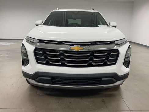 New 2026 Chevrolet Equinox LT w/ Convenience Package II image 4