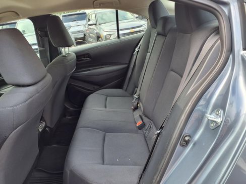 Used 2025 Toyota Corolla LE FWD image 18