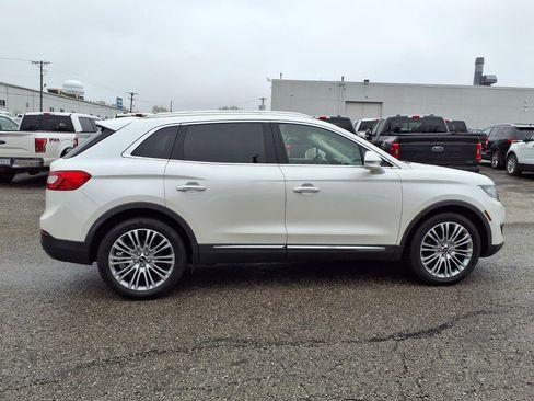 Used 2018 Lincoln MKX Reserve w/ Luxury Package image 2