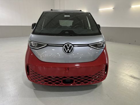 New 2025 Volkswagen ID. Buzz Pro S Plus image 2