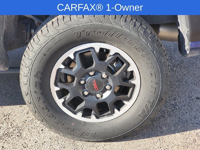 Used 2024 Toyota Tacoma TRD Off-Road AWD/4WD image 32