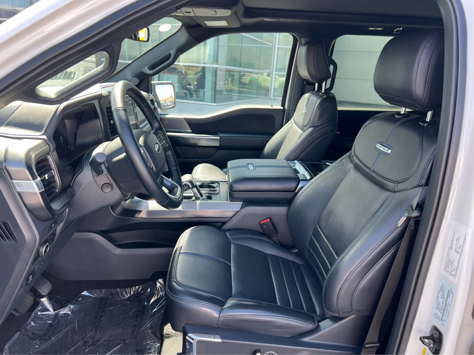 Used 2025 Ford F150 Platinum w/ FX4 Off-Road Package AWD/4WD image 28