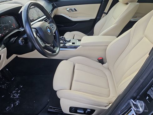 Used 2021 BMW 330i xDrive 330i xDrive w/ Premium Package image 33