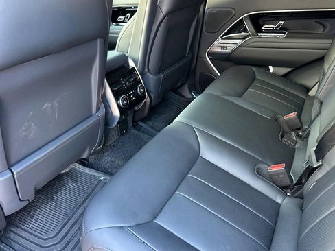 Used 2025 Land Rover Range Rover SE AWD/4WD image 30