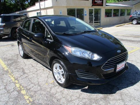 Used 2019 Ford Fiesta SE FWD image 4
