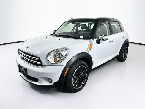 Used 2016 MINI Cooper Countryman FWD image 3
