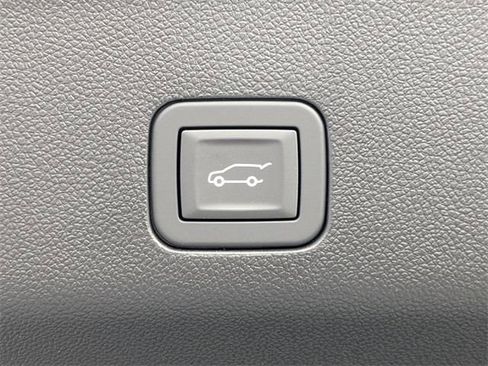 New 2026 GMC Yukon XL Denali AWD/4WD image 15